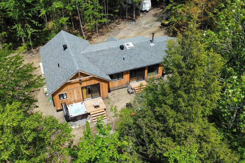 Chalet Deschamps- Spa- Chien Accepte- Nature- Estrie Mansonville Exteriér fotografie