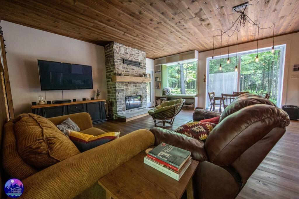 Chalet Deschamps- Spa- Chien Accepte- Nature- Estrie Mansonville Exteriér fotografie