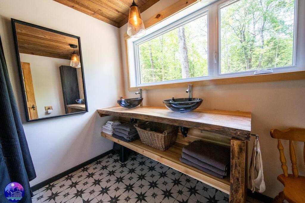 Chalet Deschamps- Spa- Chien Accepte- Nature- Estrie Mansonville Exteriér fotografie
